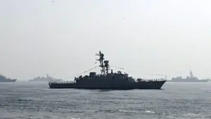 Lý do hộ vệ hạm Iran bất lực trước tàu ngầm Mỹ